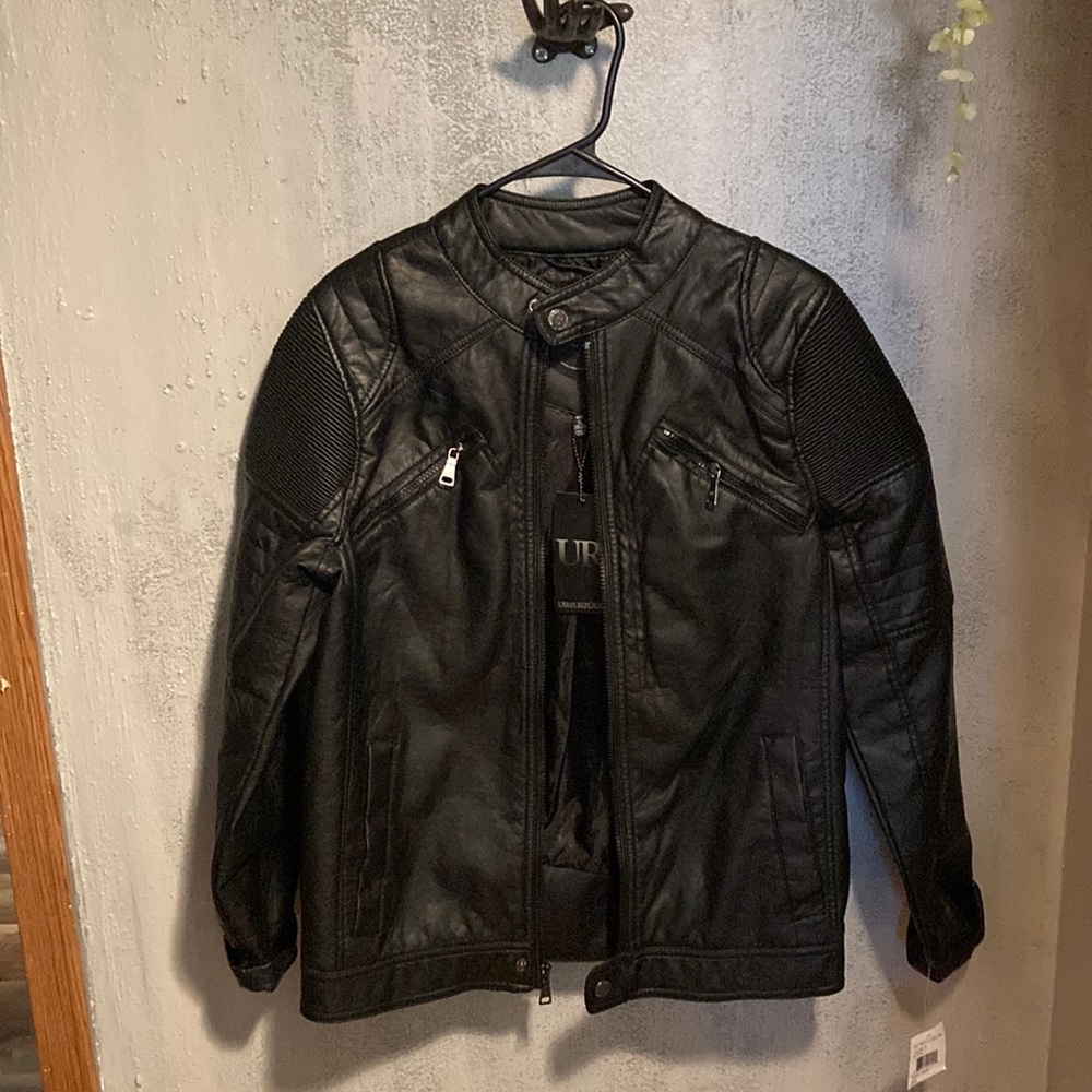 New with tags Urban Republic boys faux leather Moto jacket size XL 18-20